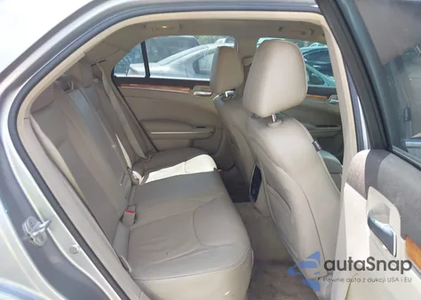 2013 Chrysler 300C from USA, damaged, VIN 2C3CCAEG2DH687519